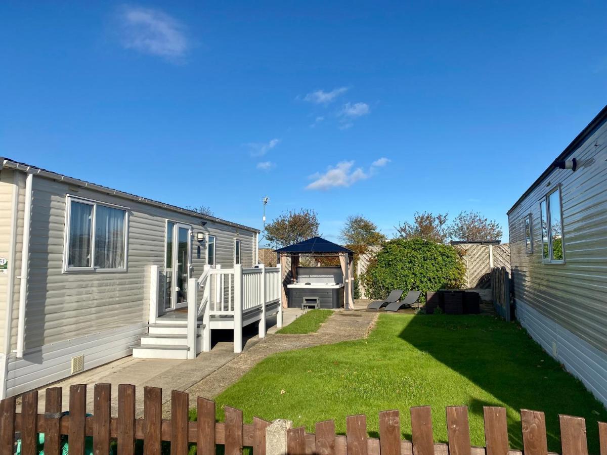 Hot Tub. Countryside. Coast. 5* Patrington Haven Leisure Park, East Yorkshire别墅 外观 照片